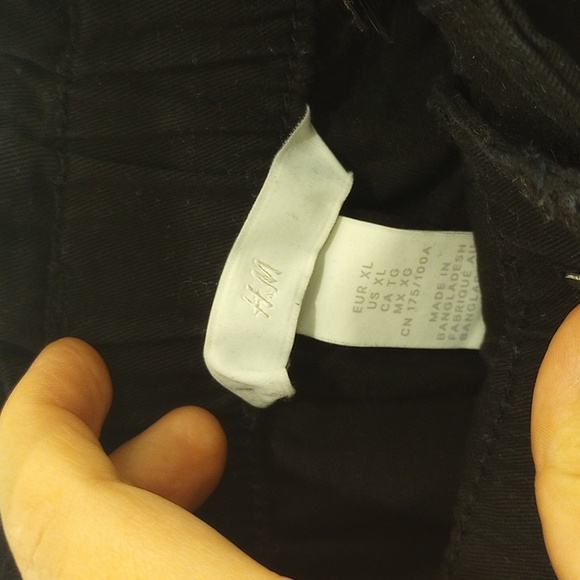 H&M Black Women's Shorts - Picture 7 of 8